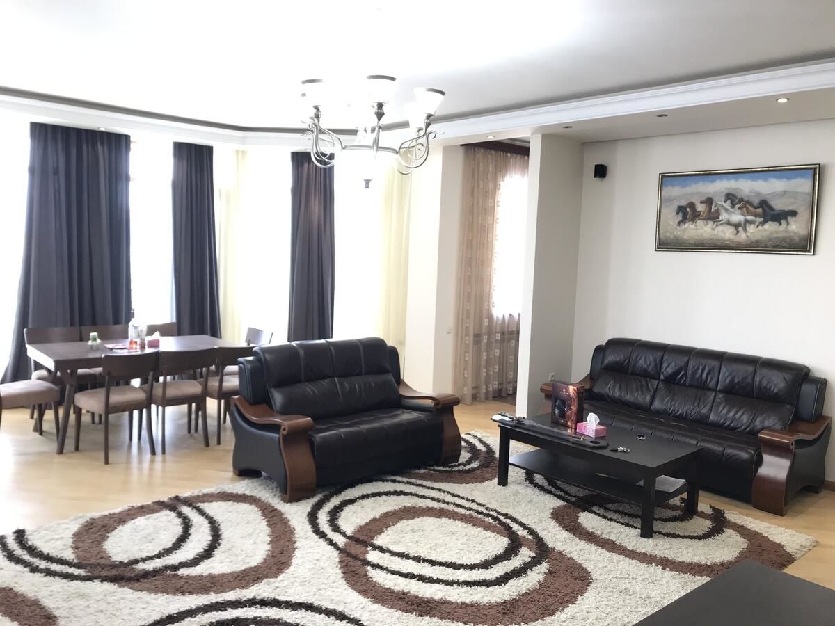 Виллы Cozy House In Yerevan City Center Ереван-18