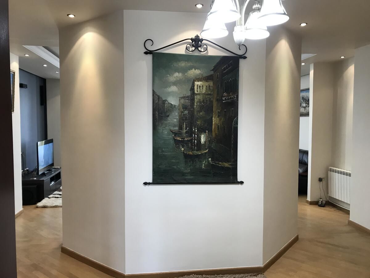 Виллы Cozy House In Yerevan City Center Ереван-27