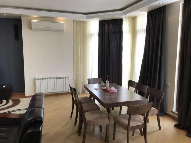 Виллы Cozy House In Yerevan City Center Ереван-15