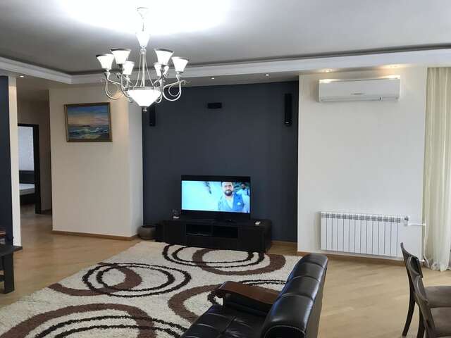 Виллы Cozy House In Yerevan City Center Ереван-5