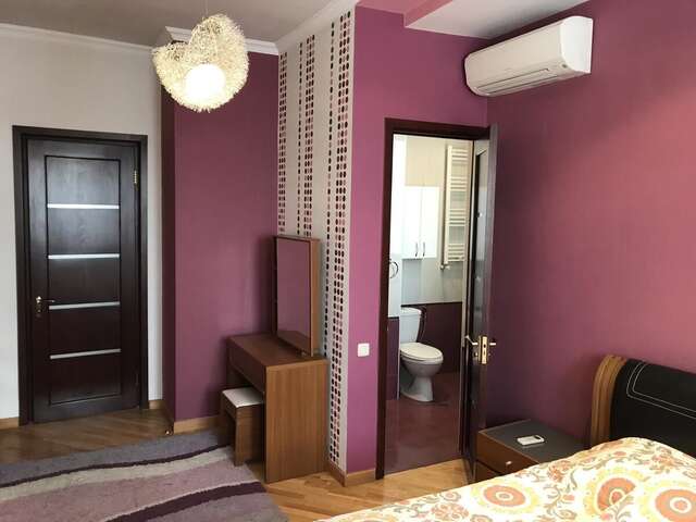 Виллы Cozy House In Yerevan City Center Ереван-38